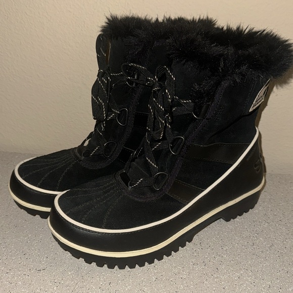Sorel Women’s Tivoli II Suede Ski and Snow Boots Size 6.5 - Picture 2 of 9